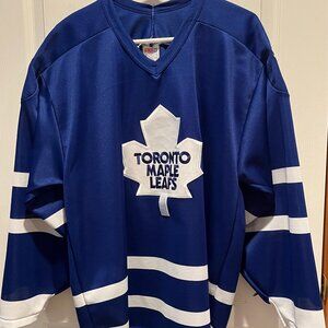 Tortonto Maple Leafs Hockey Jersey